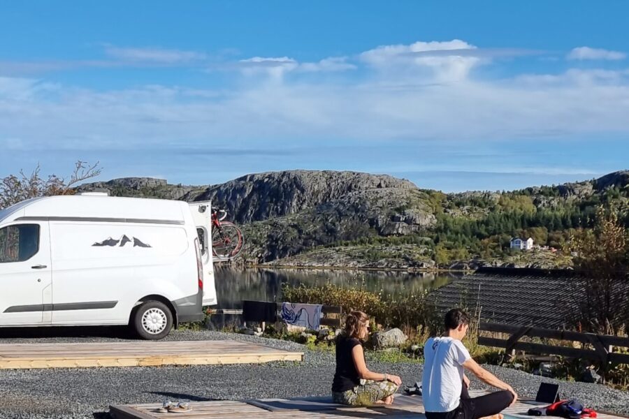 Bilde av gjester på bobilcampen